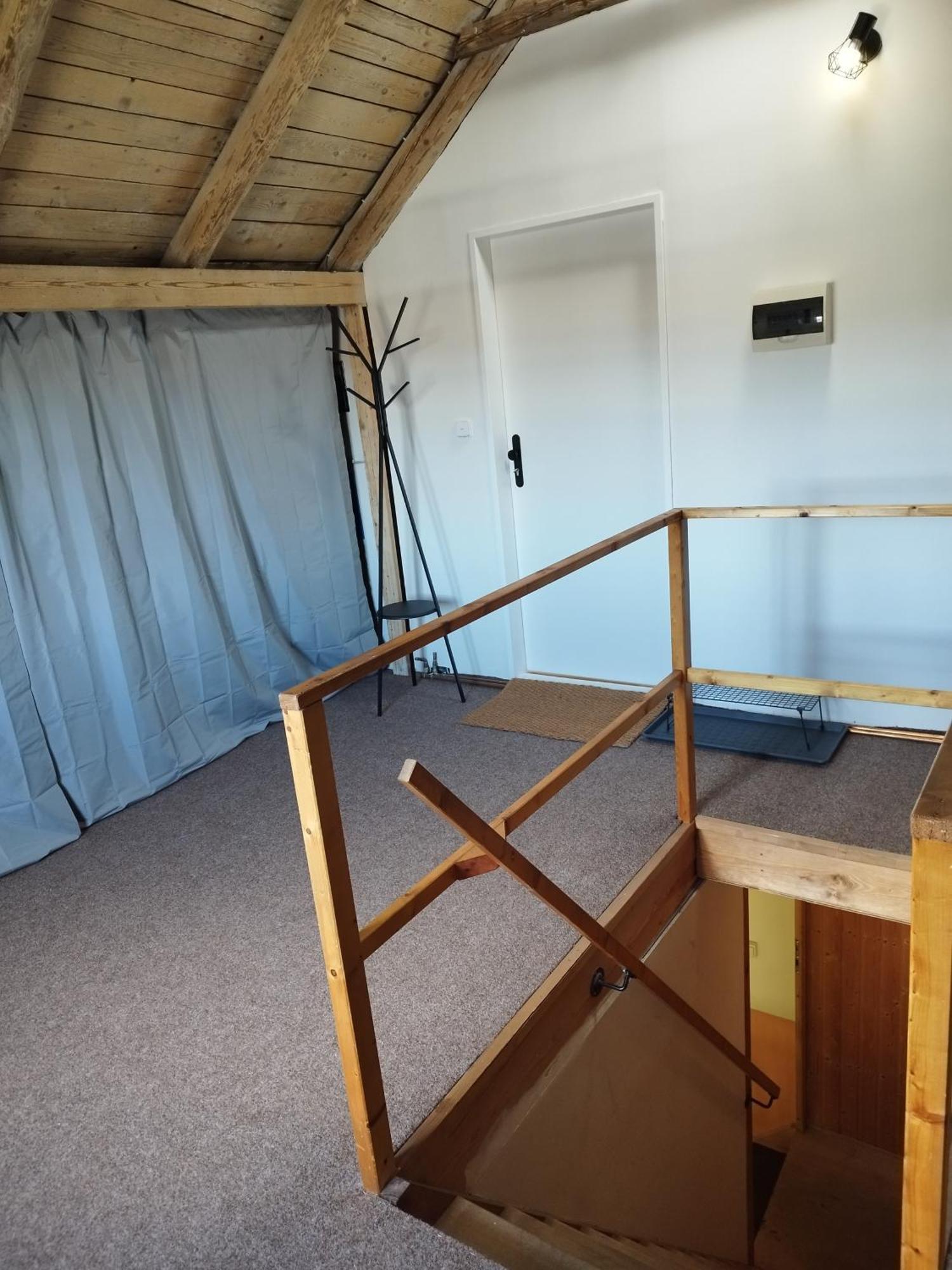 Loft Apartment 卡罗维发利 外观 照片