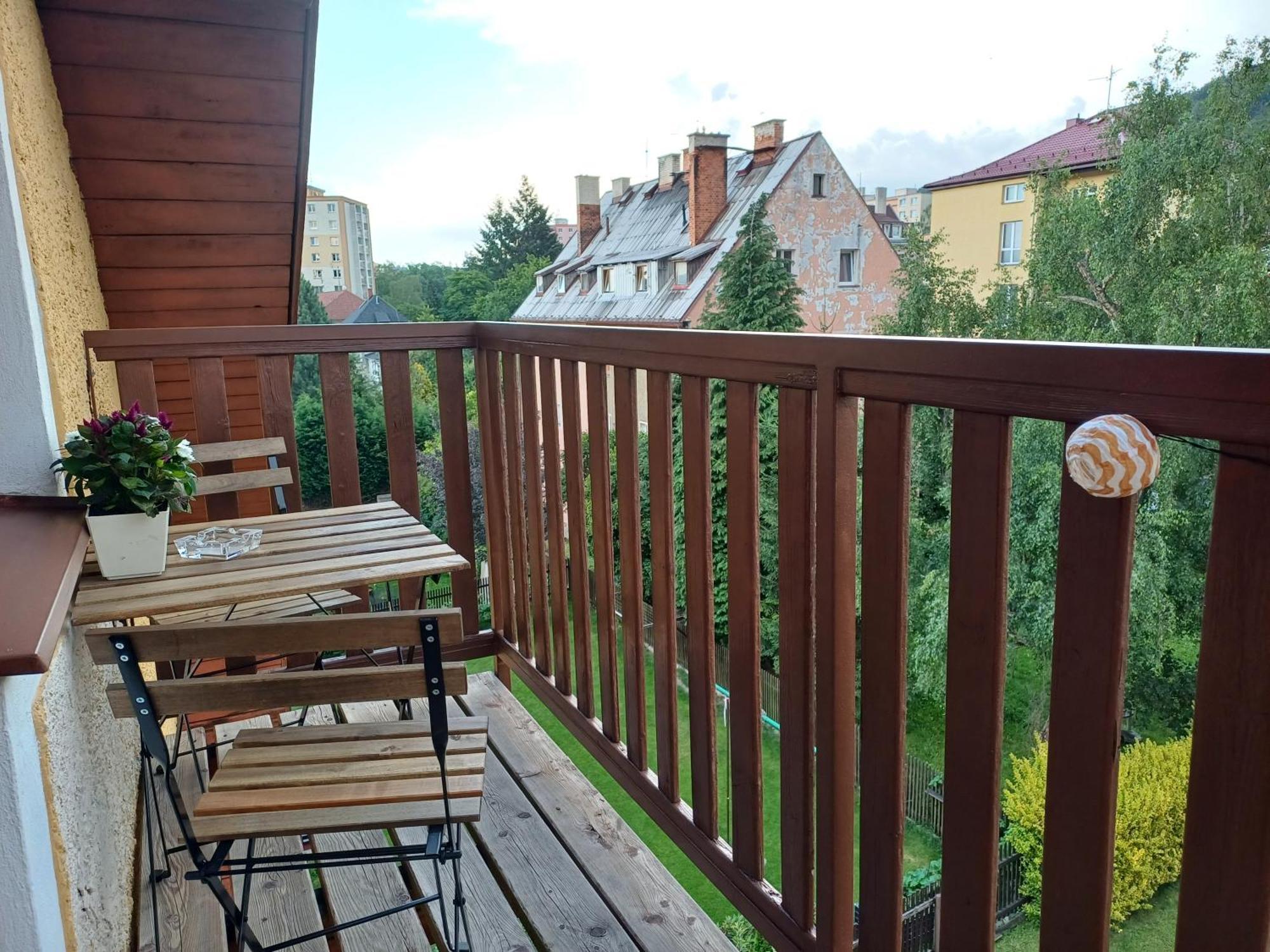 Loft Apartment 卡罗维发利 外观 照片